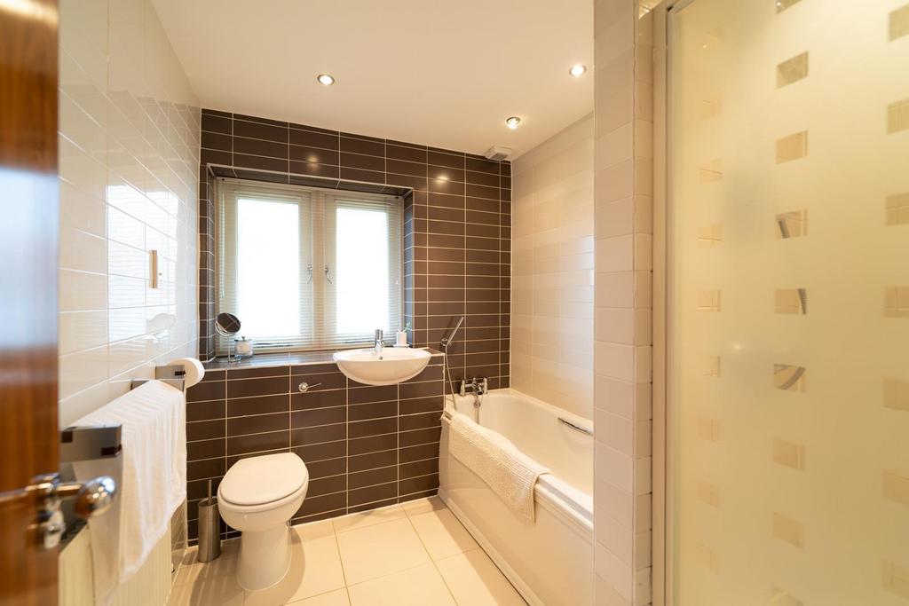 Family bathroom