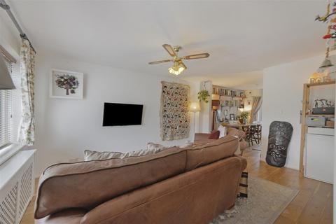 2 bedroom terraced house for sale - Golding Gardens, East Peckham