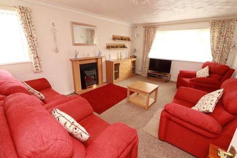 2 bedroom bungalow for sale - Muirfield, Yate, Bristol