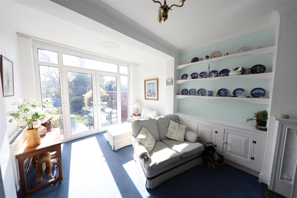 Eppleworth Road, Cottingham 3 bed semidetached house £240,000