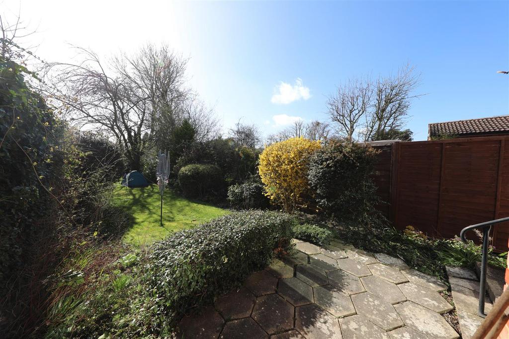 Eppleworth Road, Cottingham 3 bed semidetached house £240,000