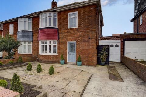 37 Deepdale Road, North Shields, NE30 3AN
