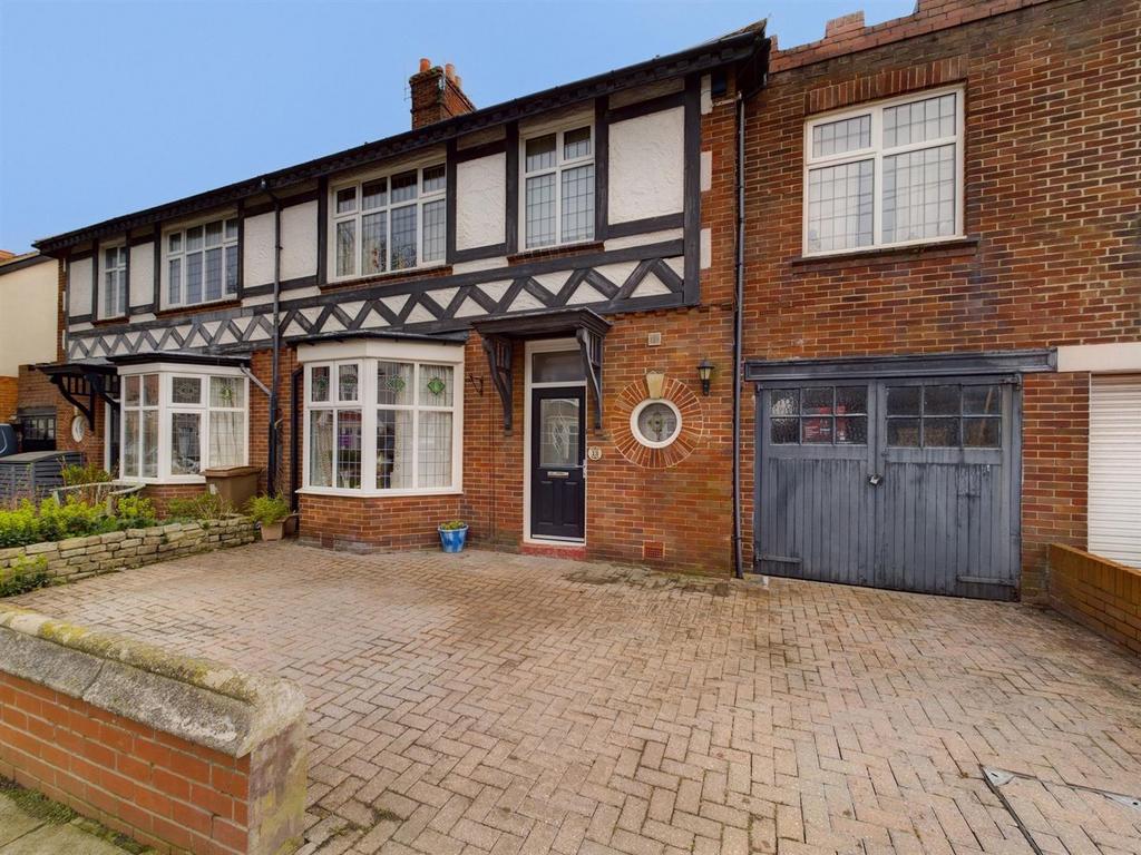Glendale Avenue, Whitley Bay 5 bed semidetached house for sale £479,950