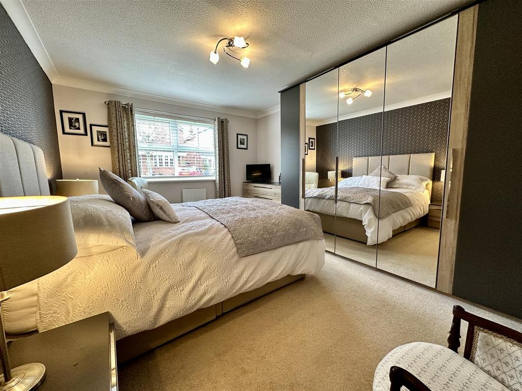 Bedrooom suite one