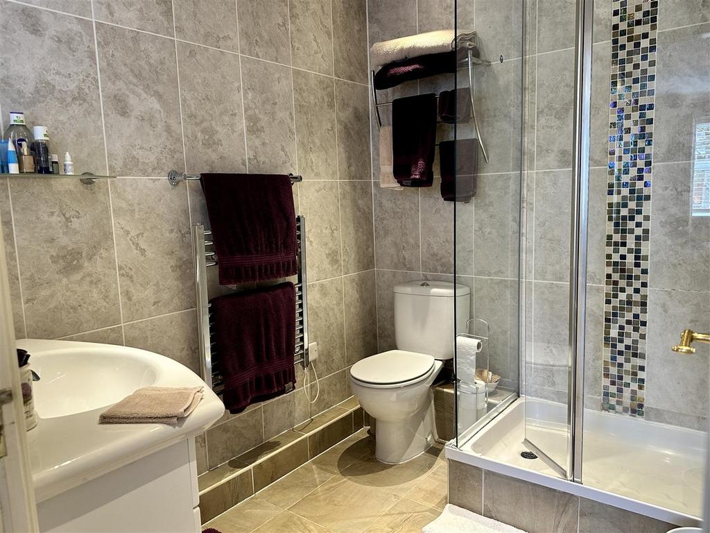 En suite shower/wc