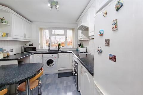 2 bedroom ground floor flat for sale - Bankhead Terrace, Lanark