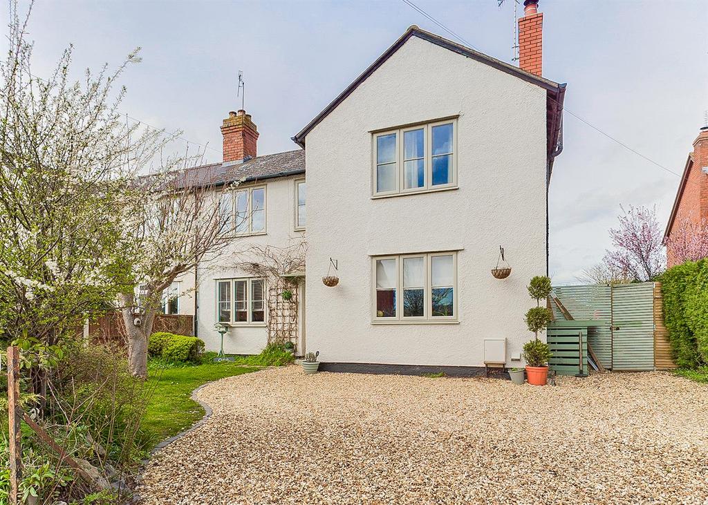 Welland Road, Upton upon Severn, 4 bed semidetached house £400,000