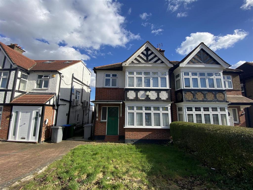 Ambleside Gardens, Wembley 3 bed semidetached house £575,000