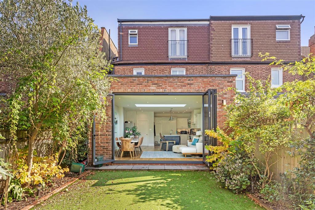 31126 james anderson   22 graemesdyke avenue   10