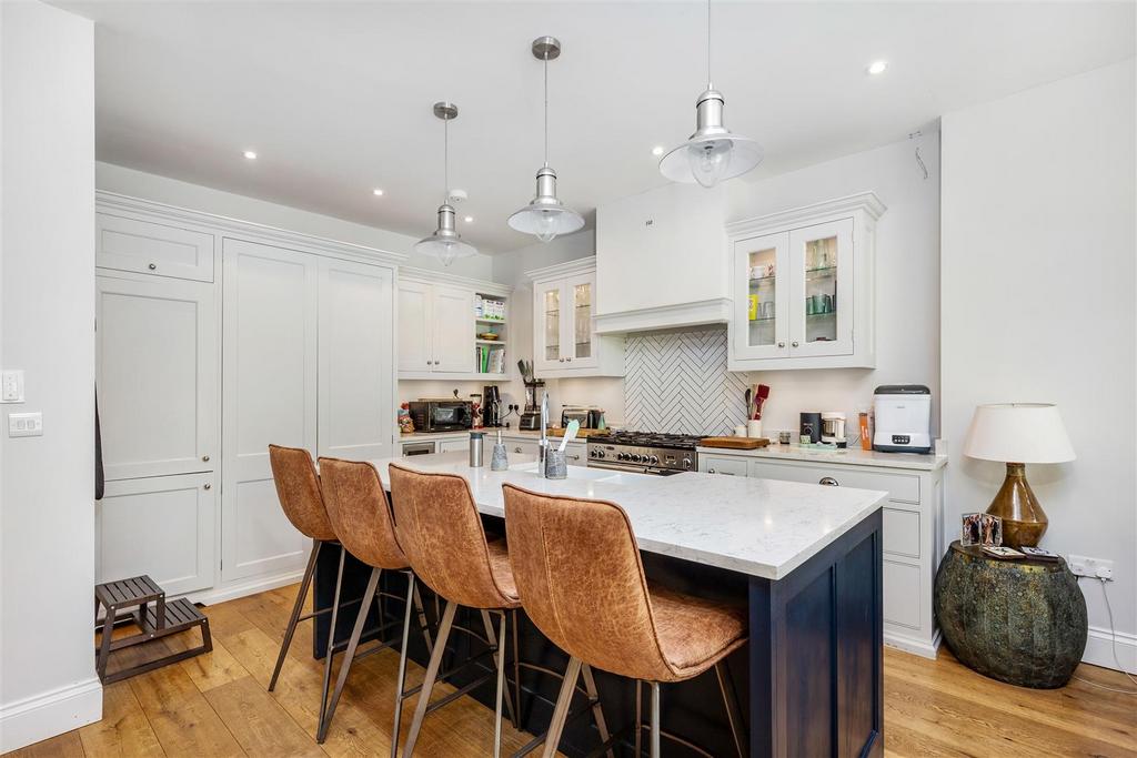 31126 james anderson   22 graemesdyke avenue   13