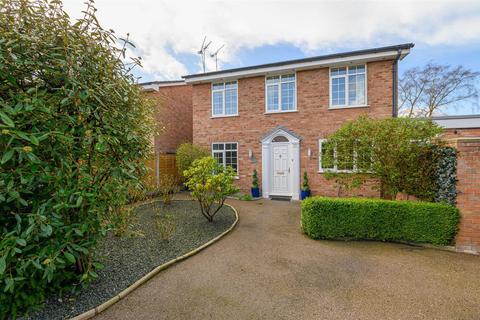 4 bedroom detached house for sale, Harvey Avenue, Nantwich