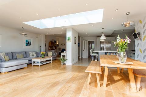 5 bedroom semi-detached house for sale - Longstomps Avenue, Chelmsford CM2