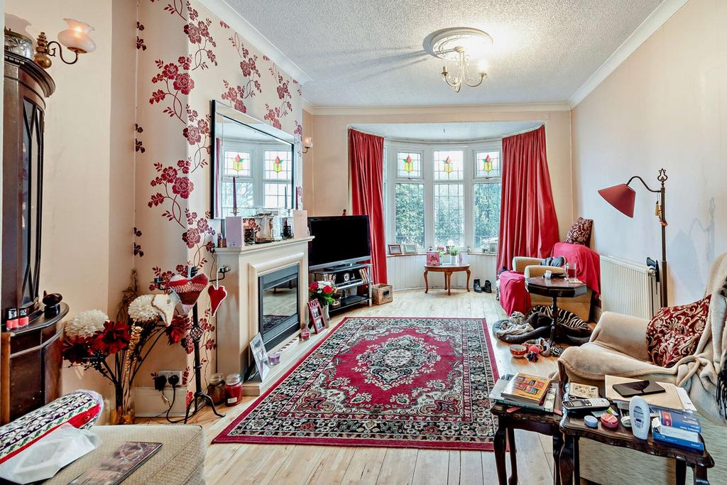 Kingston Road, Willerby, Hull, HU10 3 bed terraced house for sale £