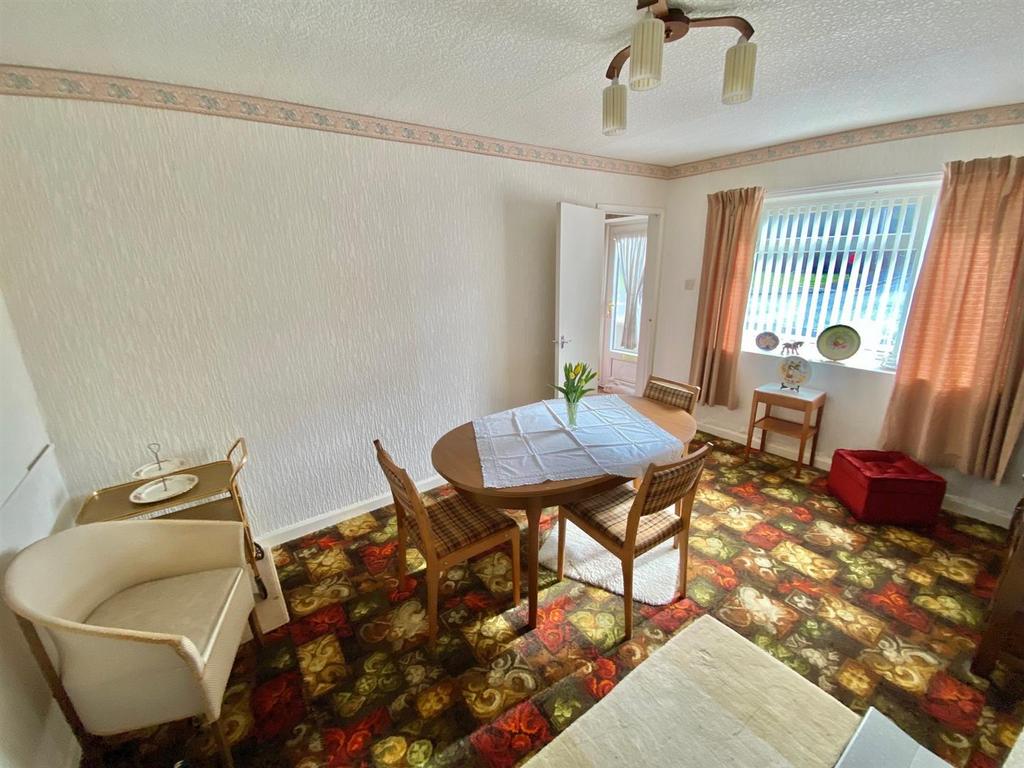 Dining Room / Bedroom 3