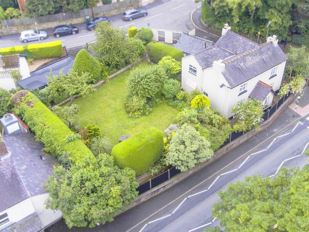 Wynnstay Lane, Marford, Wrexham 3 bed detached house for sale £350,000