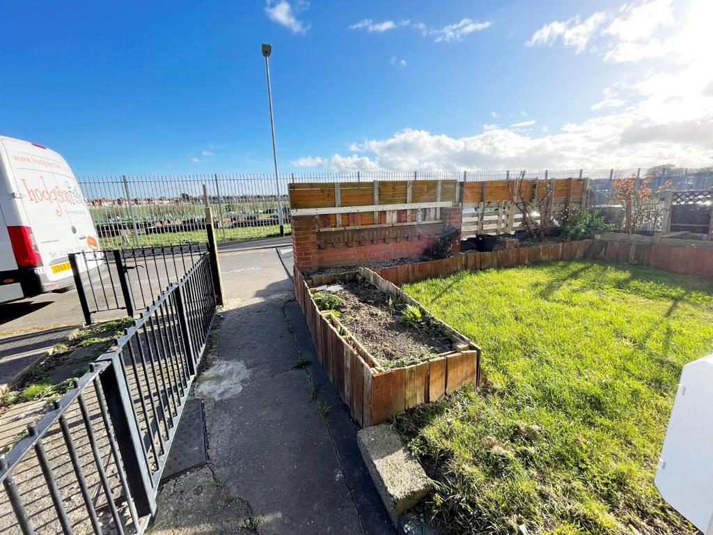 Waverley Terrace, Hartlepool 3 bed end of terrace house for sale £60,000