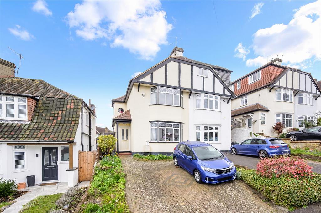 Chipstead Way, Woodmansterne, Surrey 2 bed semidetached house for sale