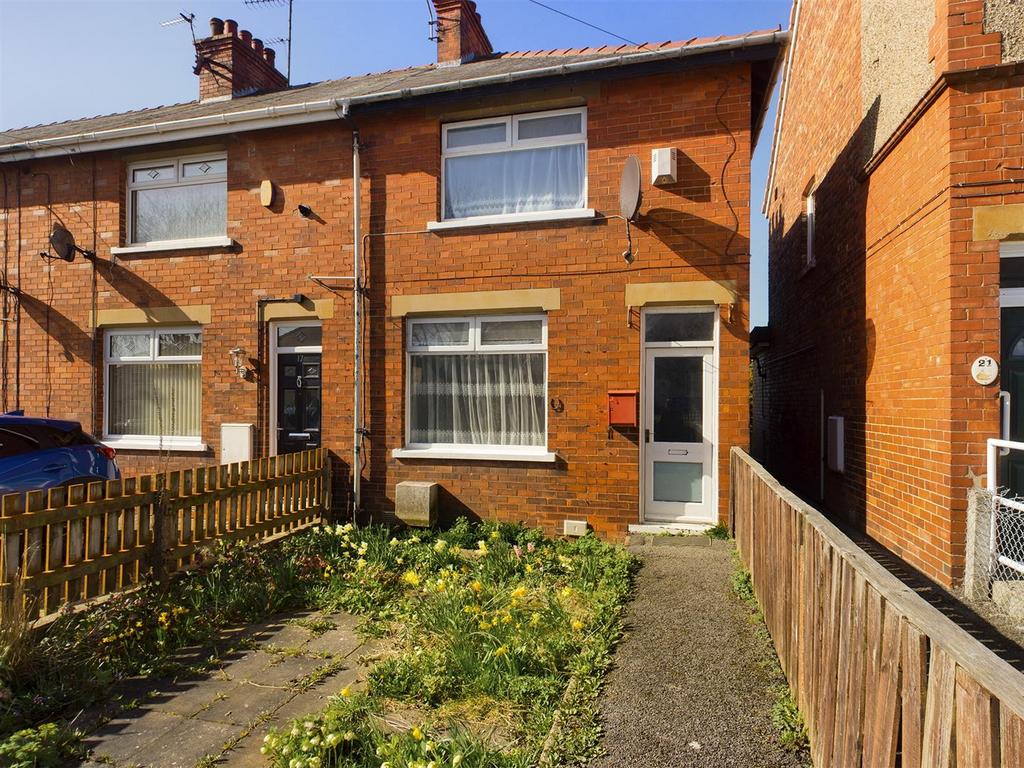 Watsons Avenue, Bridlington 3 bed end of terrace house for sale £129,950