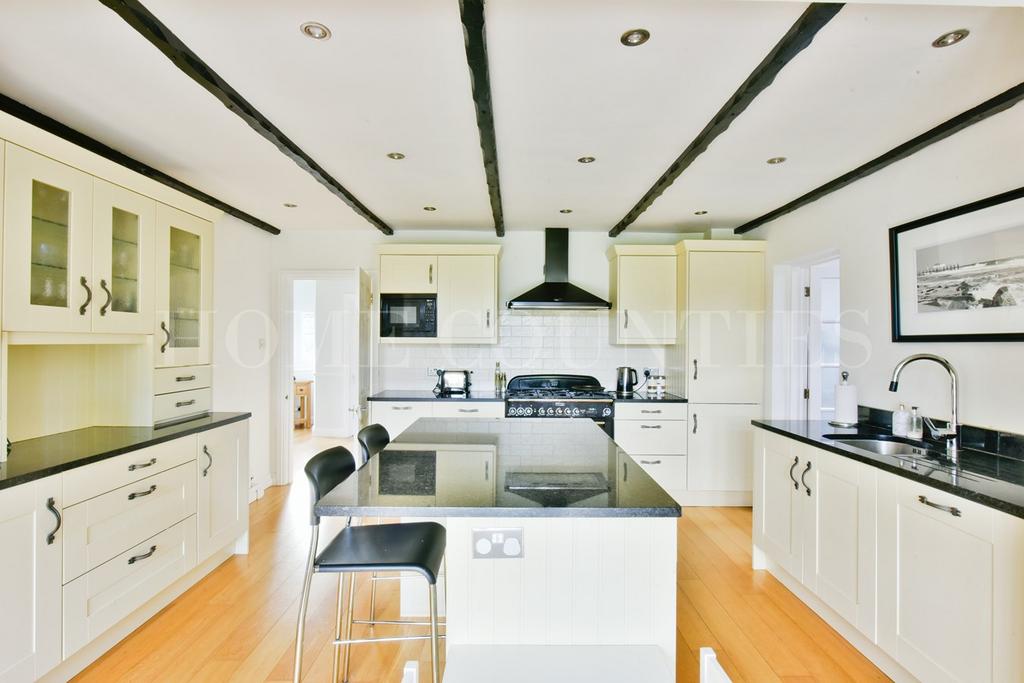 Mount Grace Road, Potters Bar, EN6 4 bed detached house for sale £