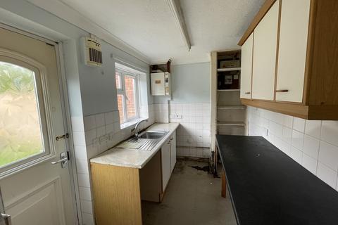 11 Ashurst Road, West Moors, Ferndown, BH22 0LR