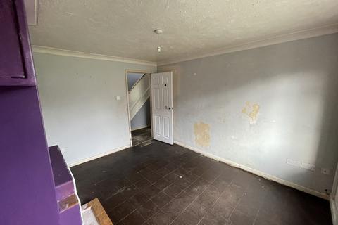 11 Ashurst Road, West Moors, Ferndown, BH22 0LR