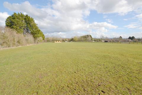 Equestrian property for sale - Charlton WORCESTERSHIRE