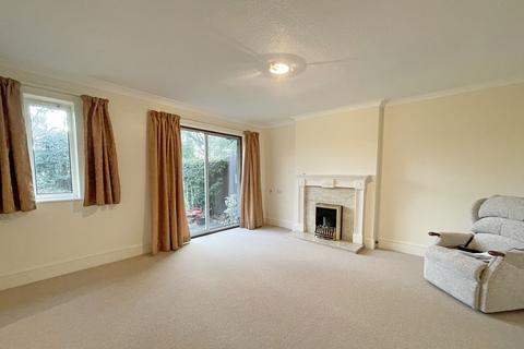 2 bedroom terraced bungalow for sale, Dumbrells Court, Ditchling, Sussex, BN6 8TG