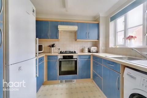 3 Mopsies Road, Basildon, SS14 1GA