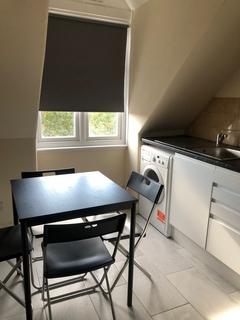 Studio to rent, Studio Flat - Myddleton Road
