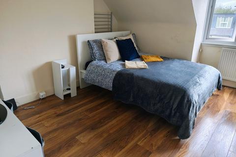 Studio to rent, Studio Flat - Myddleton Road
