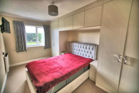 1 bedroom flat for sale - Legh Close Poynton SK12 1JW