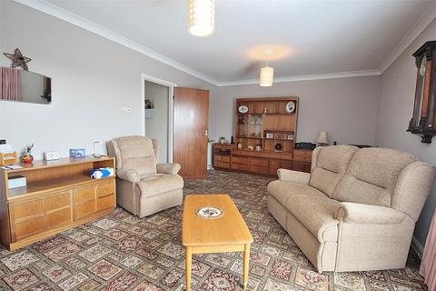 3 bedroom bungalow for sale - Neville Crescent, Bromham, Bedford, Bedfordshire, MK43