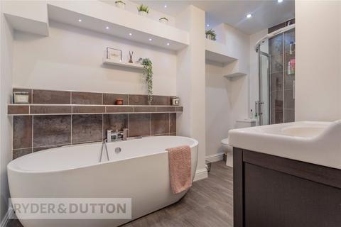 112 Bury Road, Edenfield, Bury, BL0 0ET