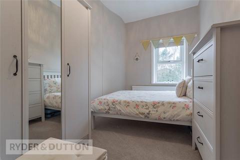 112 Bury Road, Edenfield, Bury, BL0 0ET