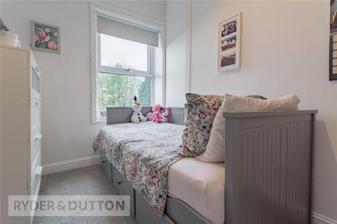 112 Bury Road, Edenfield, Bury, BL0 0ET