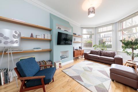 2 bedroom apartment to rent - Palace Road, Tulse Hill