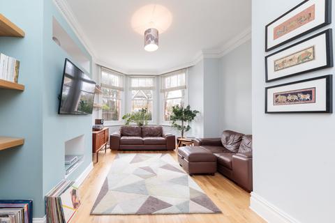2 bedroom apartment to rent - Palace Road, Tulse Hill