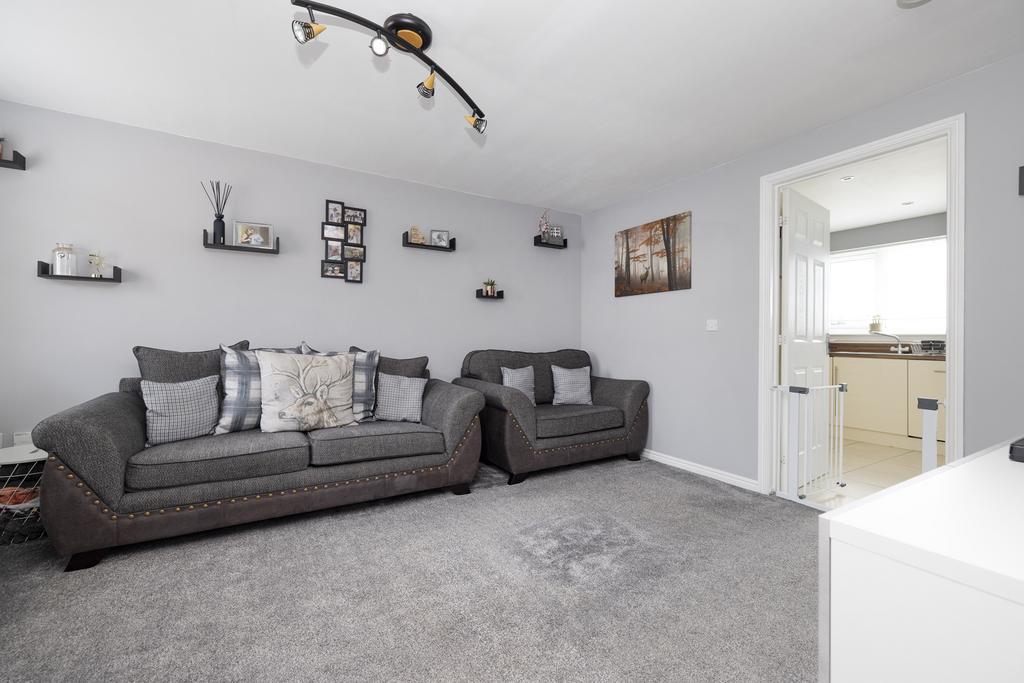 15 Cushat Gardens, Dalkeith, EH22 3 bed end of terrace house for sale
