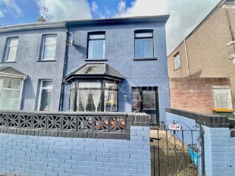 Caerleon Road, Newport. NP19 7HB 3 bed end of terrace house for sale