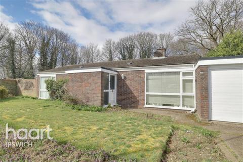 4 bedroom bungalow to rent - Balmoral Close, Ipswich
