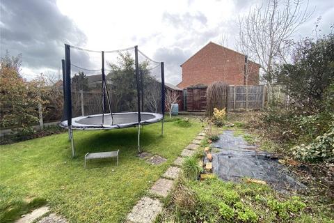 43 Bedford Road, Laindon, Basildon, SS15 6PG