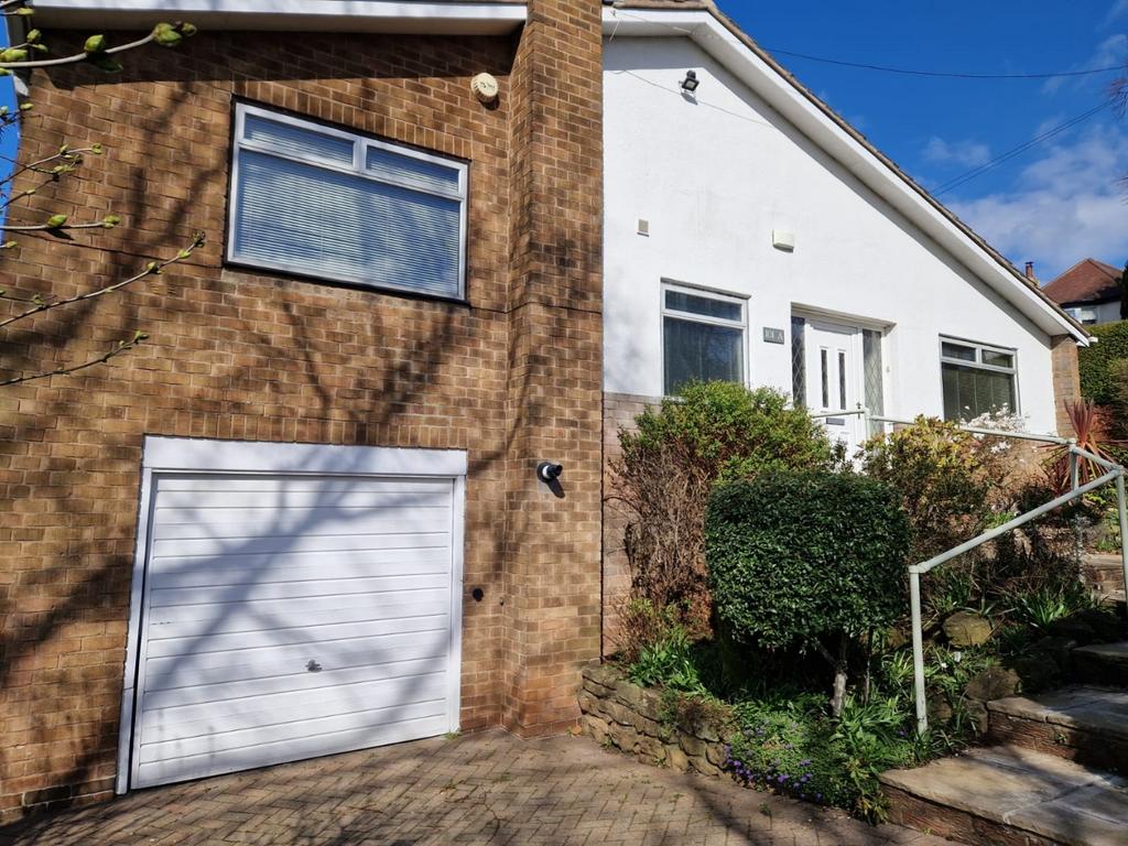 Kenrick Road, Nottingham... 3 bed detached house £1,200 pcm (£277 pw)