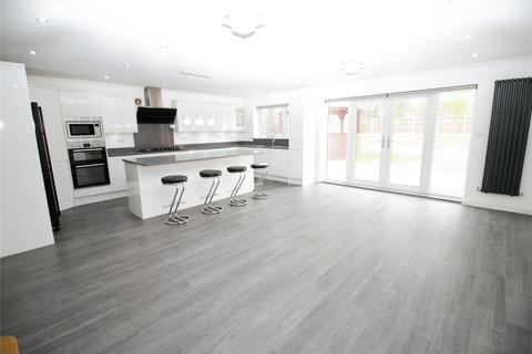 6 bedroom detached house to rent - Wingletye Lane,, Hornchurch, Essex, RM11