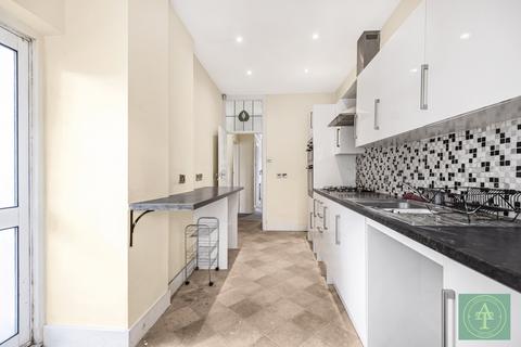 71 Green Dragon Lane, London, N21 2LB