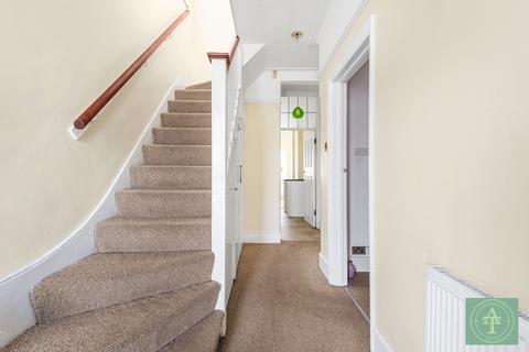 71 Green Dragon Lane, London, N21 2LB