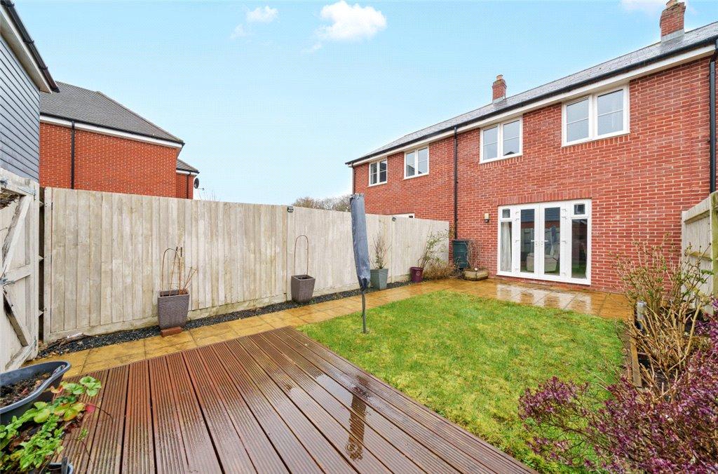 Cutforth Way, Romsey, Hampshire 3 bed terraced house for sale £340,000