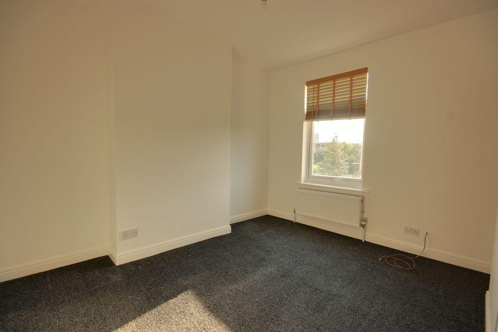 Bedroom 2 (Double)