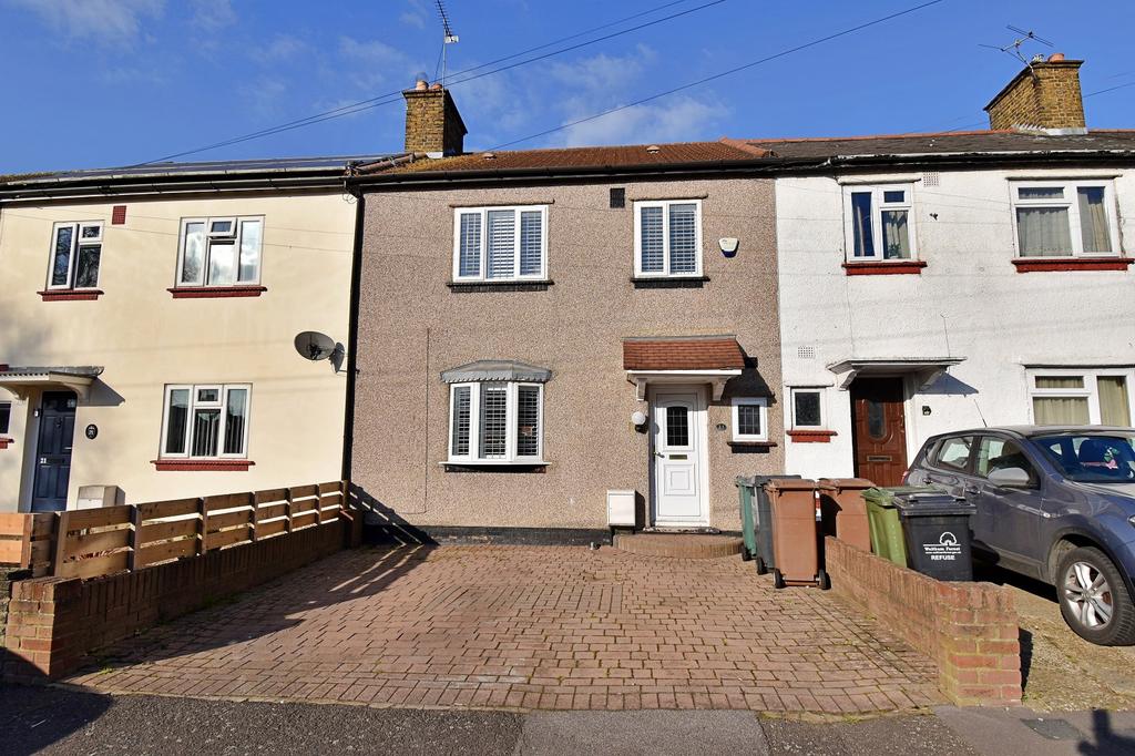 Morley Avenue, Highams Park, London. E4 9NR 3 bed terraced house for