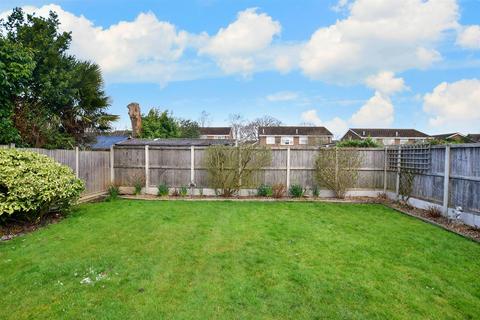 32 King George Road, Chatham, ME5 0TX