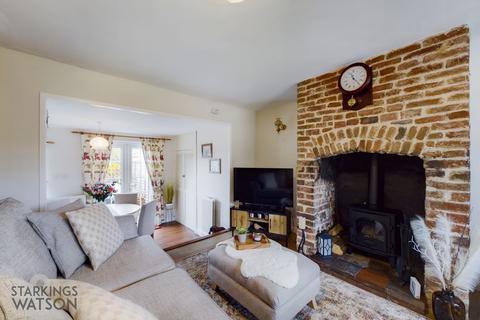 3 bedroom cottage for sale - The Common, Swardeston, Norwich